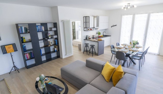 Rossini Home near Theater by Yohome