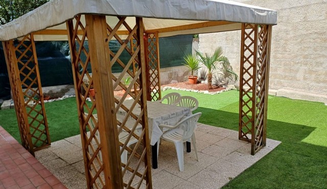 S319 - Sirolo, three-room apartment with sea view and garden