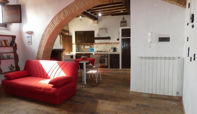 SCAPPO IN UMBRIA, Porta Leone