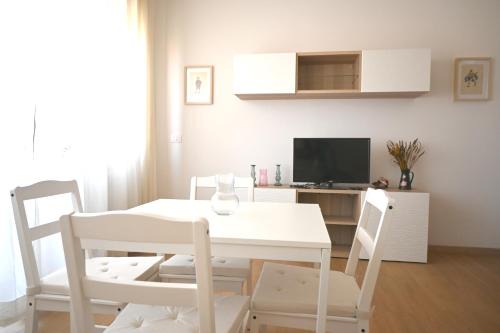 SE268 - Marzocca, comodo quadrilocale con garage