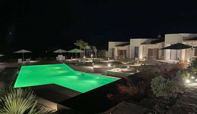Sea-view apartment with a pool