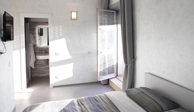 Smart Central Apartments