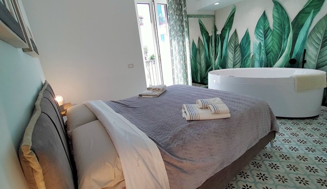 Sonnino Suite jacuzzi apartment