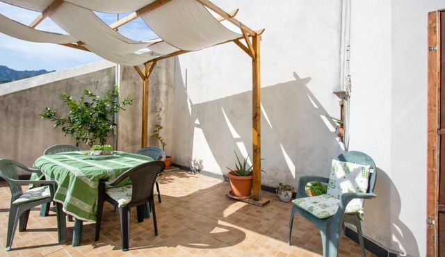 Spacious Apartment in Cava de' Tirreni with Mountain View.