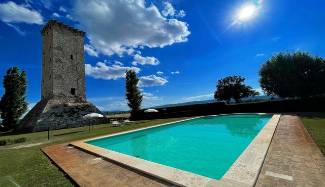 Spello By The Pool - Sleeps 11 is an unmissable experience. Huge exclusive pool