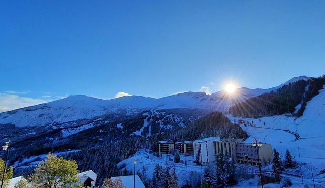 Studio 4p - magnificent view - at the foot of the slopes in Enchastrayes