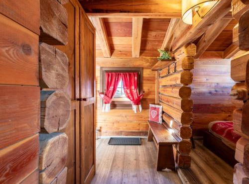 Studio Ancienne Bergerie Studio 3 by Interhome in Valtournenche