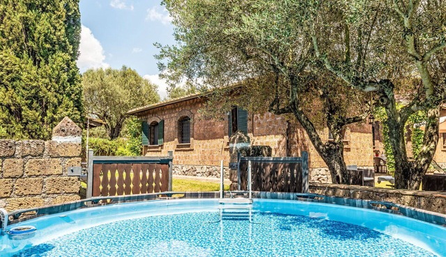 Stunning private villa with private pool, WIFI, TV, patio, pets allowed and panoramic view