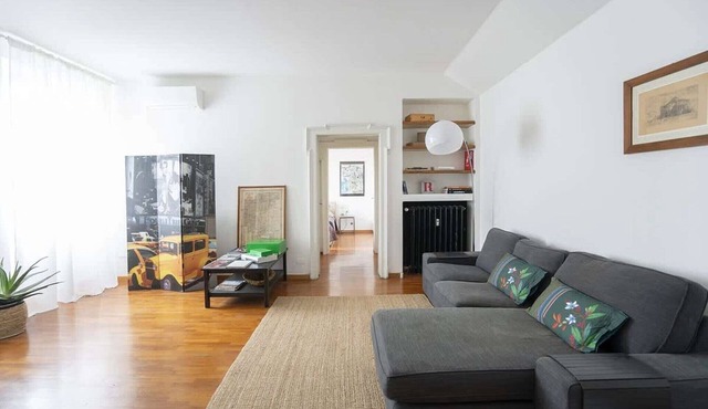 Stylish retreat for two in Milan