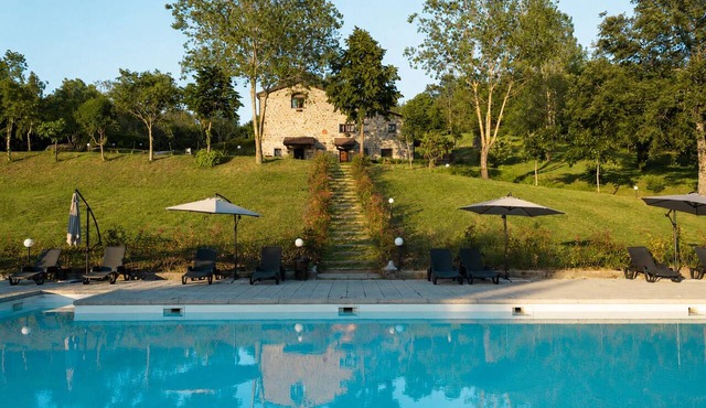 Tenuta Valdea – Summer Home with Pool in the Apennines, Between Florence and Bologna