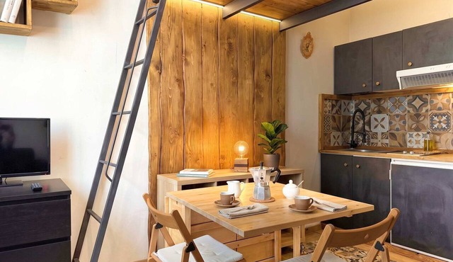 The Clotes - Studio Apartment