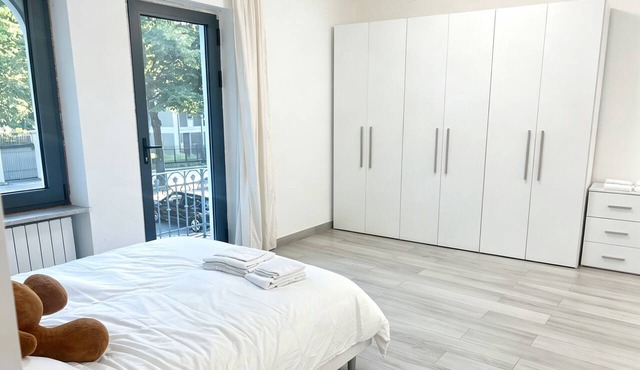 The entire house is at your complete disposal. 438 square meters
