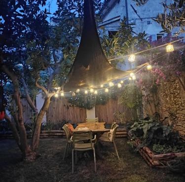 THE SECRET GARDEN-bike&climb friendly holidays home