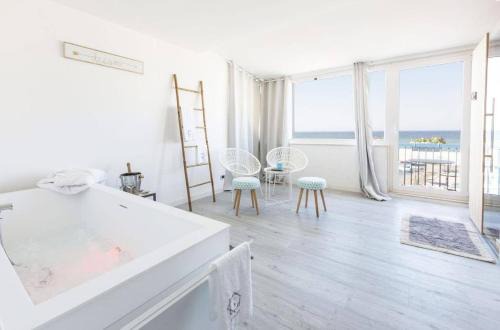 Three Room