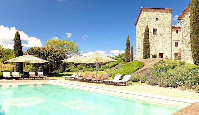 Torre Valma: A characteristic and welcoming three-story villa surrounded by the greenery, with Free WI-FI.