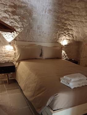 Trulli Fichi Luxury Trullo with Private Spa and Saltwater Pool