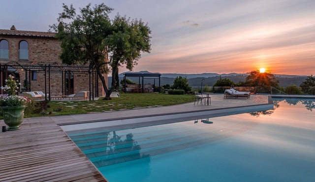 Tuscan Villa with Bespoke Experiences