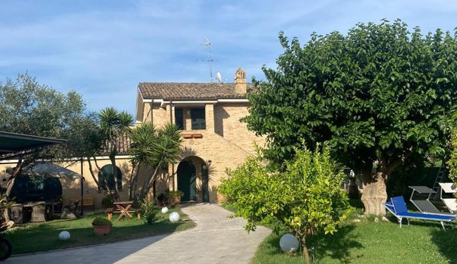 Un Passo Dal Mare
