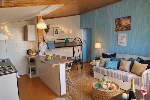Vacation Apartment Ruggero 1 with Sea View
