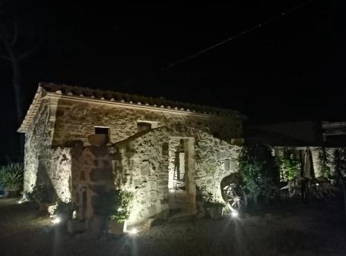 Vecchio Casale Quercetino Prestige Tuscan Country Residence for 7 Guests Ideal for Groups