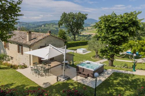 Villa Anna heated pool, 2 outdoor jacuzzi sauna and Gym
