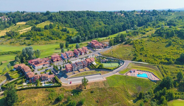 Villa Carolina Golf View 1, Castelletto d’Orba, Italy