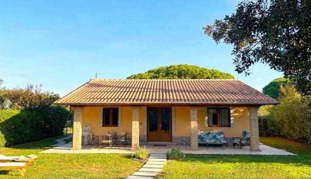 Villa Fiume Few steps from the Beach