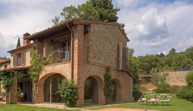Villa Nocciola: a peaceful corner in Tuscany