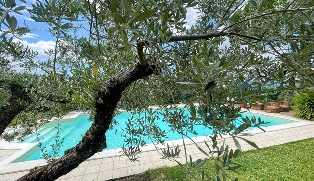 Villa Sole Vino/exc pool/slps 12 adults + children. Central location. Wow views!