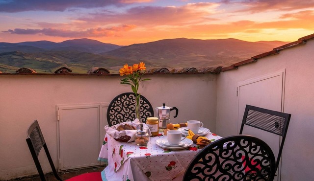 Wake Up to Breathtaking Tuscan Views — Spacious Village Duplex