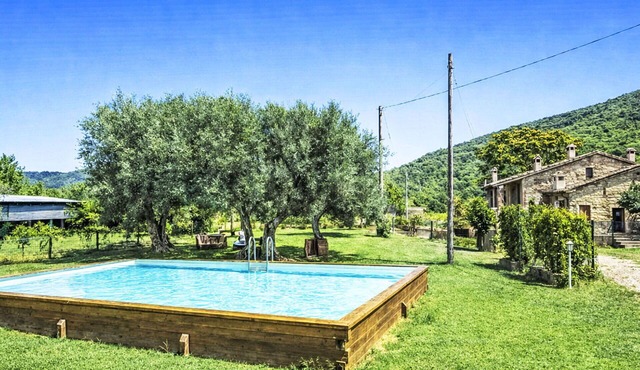 Wonderful private villa for 10 guests with private pool, WIFI, TV and pets allowed
