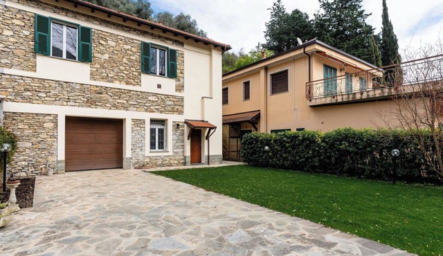 Wonderful villa for 7 people with WIFI, patio and panoramic view