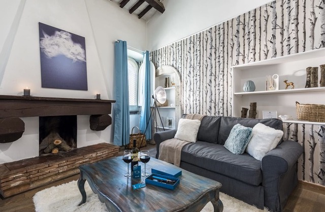 Benedetta - Two Bedroom Apartment, Sleeps 5