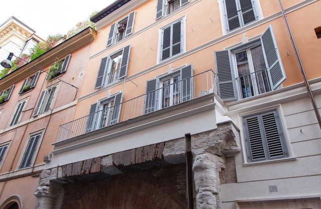 Calderari Balcony Apartment 916