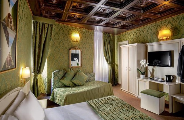 Canova Tadolini Luxury Rooms & Suites