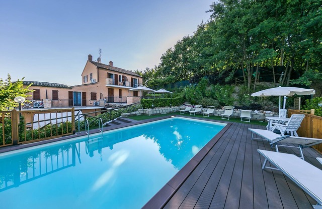Country House The house of Carla-Pool and WI FI Free-TWO-ROOM APARTMENT 3 km from the SEA