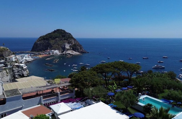 Hotel Casa Adolfo Ischia