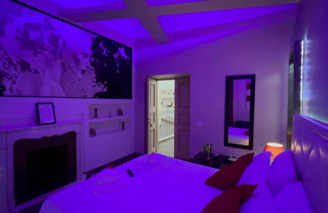 LUXURY SISTINA SUITES
