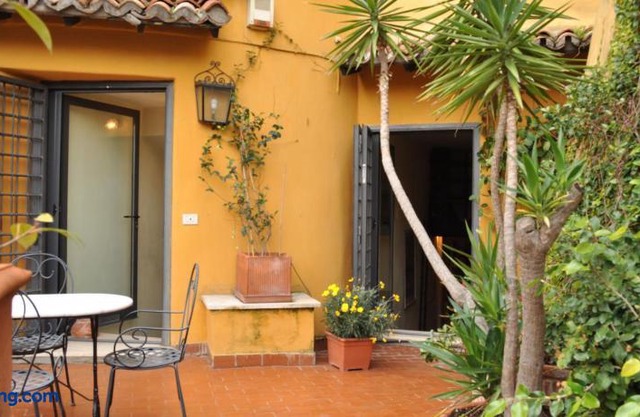 Onofrio Flat