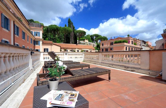 Piazzetta Margutta - My Extra Home
