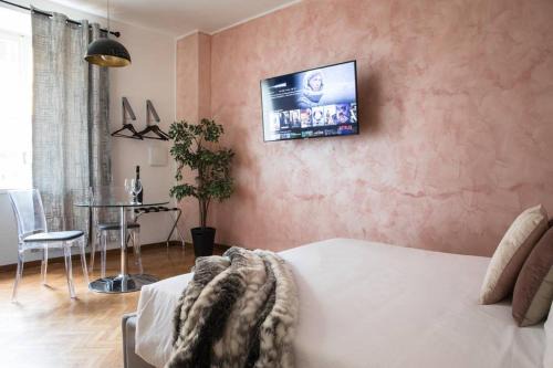 Pink Intimate Jacuzzi Suite Trastevere