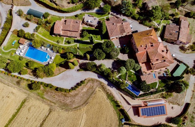 Popoltaio-Schiacciato Villa Sleeps 8 Pool Air Con