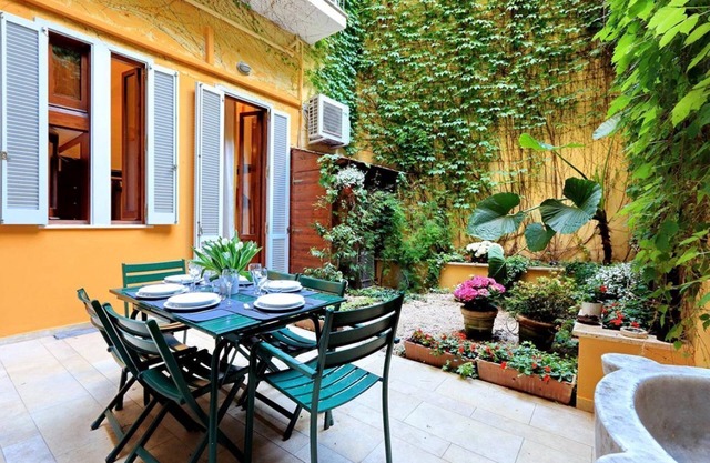 ROMAC Coronari near Navona with fitness room and sauna