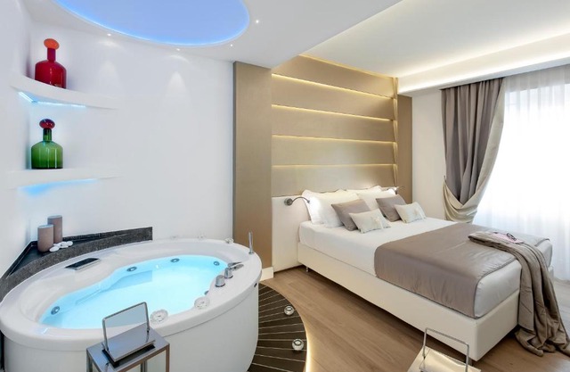 Vatican Style Suite