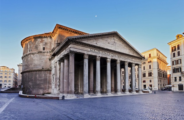 Vatican Style Suite
