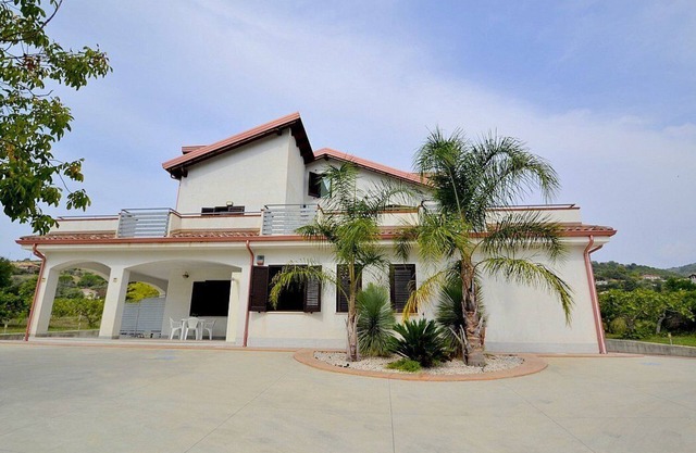 Villa Olga Cozy Part Of Situated The Town 
