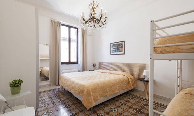 Trastevere Apartment | 100 m² Apartment ∙ 3 bedrooms ∙ 14 guests