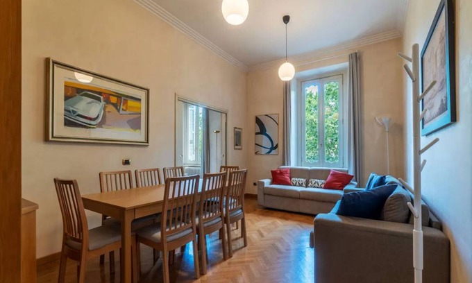 Rione IV Campo Marzio Apartment | 110 m² Apartment ∙ 3 bedrooms ∙ 6 guests