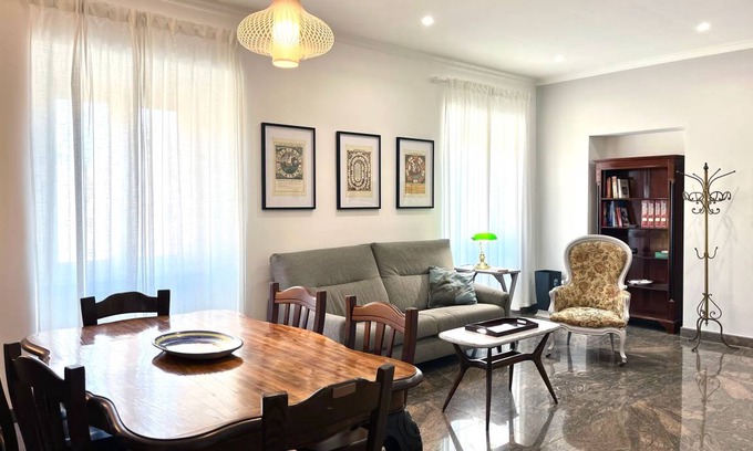Vatican Apartment | 140 m² Apartment ∙ 3 bedrooms ∙ 9 guests