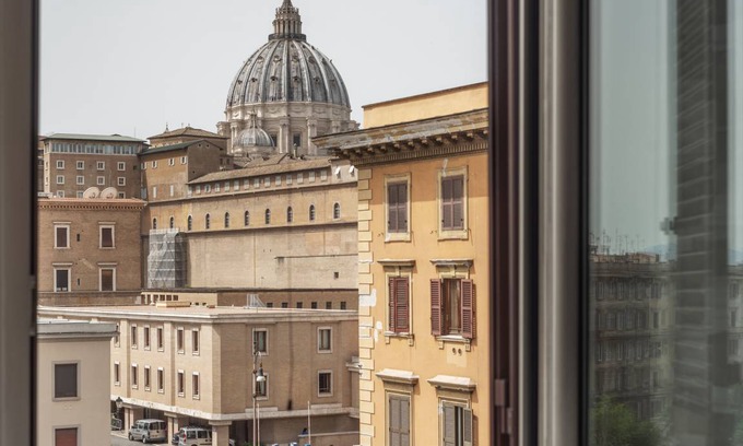 Vatican Apartment | 150 m² Apartment ∙ 3 bedrooms ∙ 5 guests